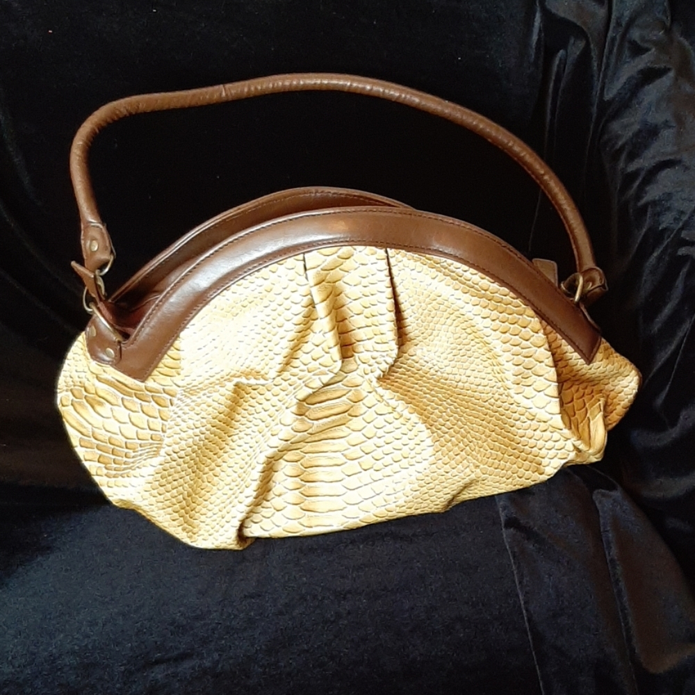 Ladies Ebisu Purse